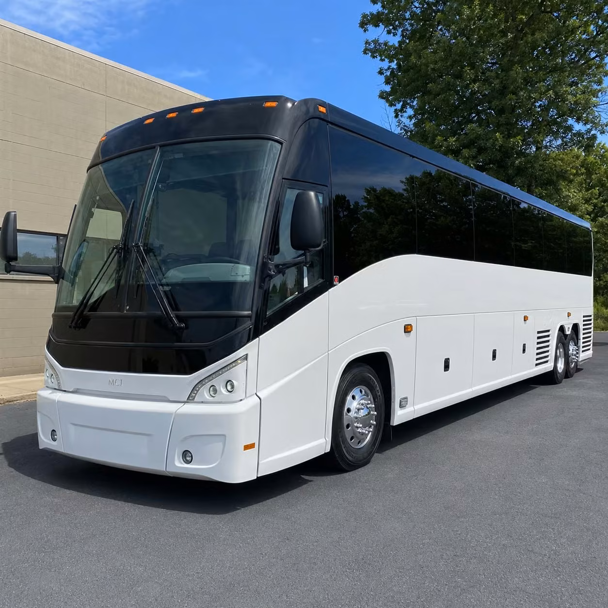 choosing the right vehicle size for long distance travel from long beach